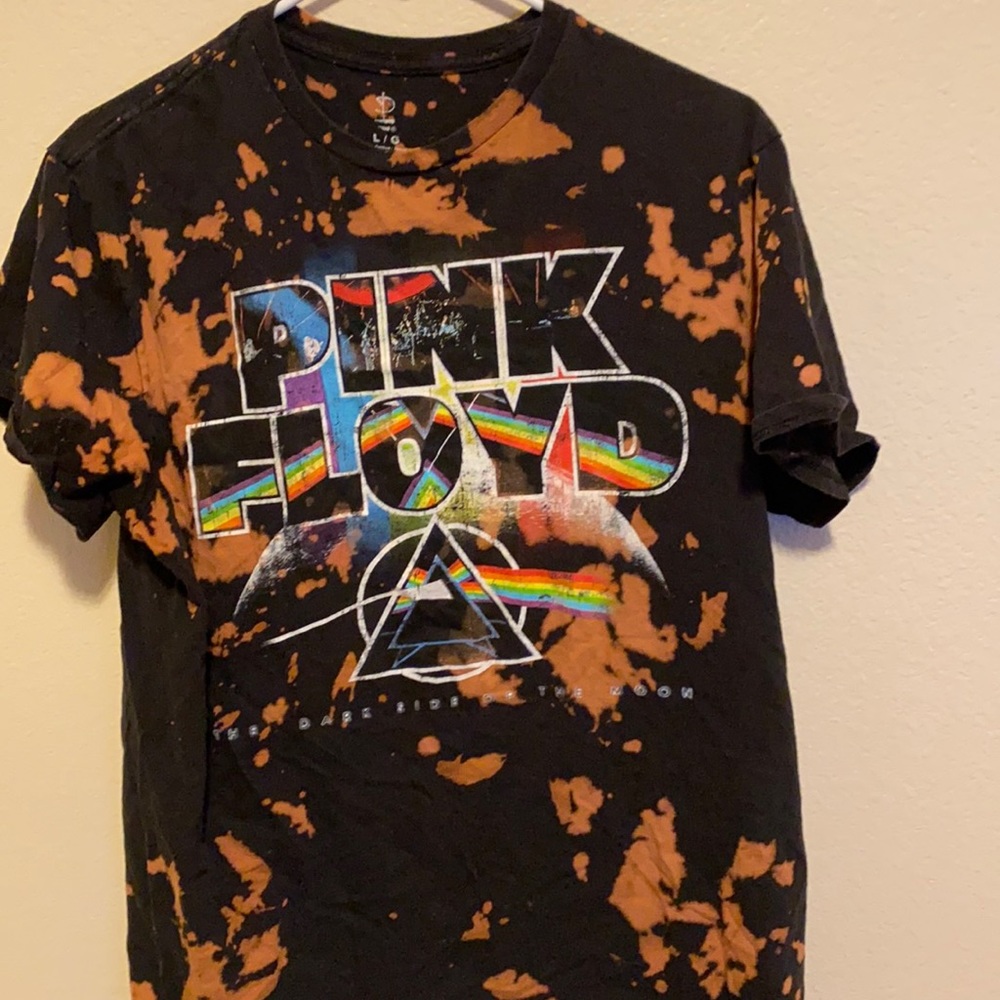 Pink Floyd T shirt size large